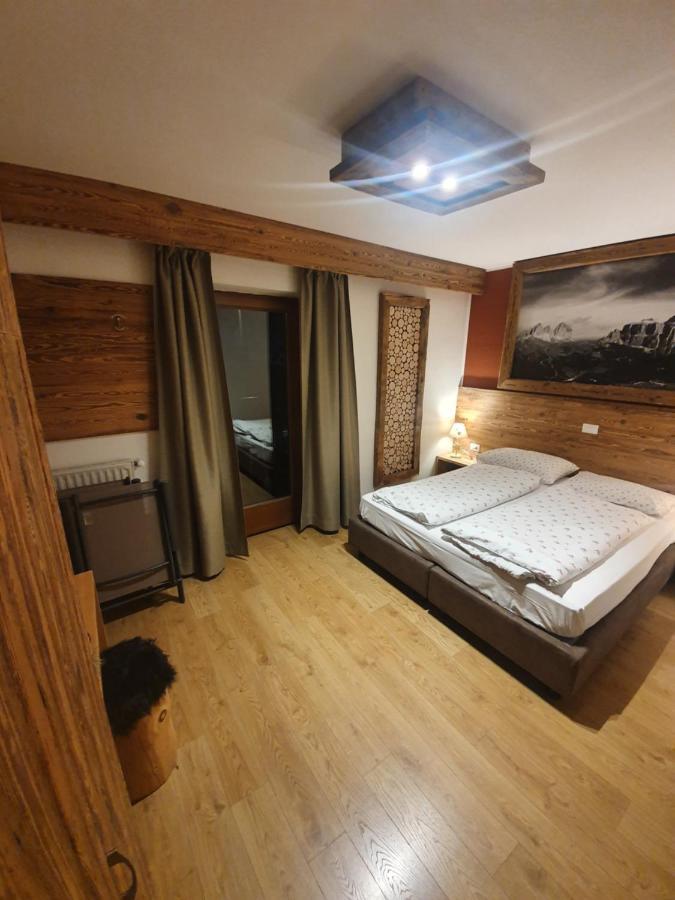 Garni Eden Bed&breakfast Soraga di Fassa Exterior foto