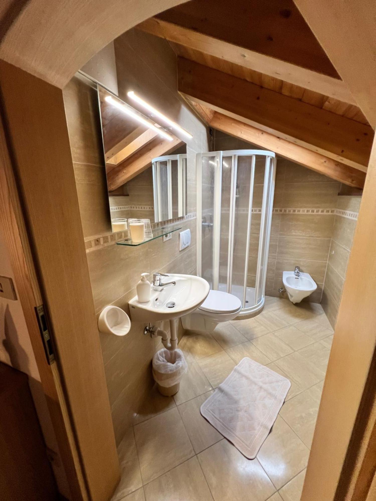 Garni Eden Bed&breakfast Soraga di Fassa Exterior foto